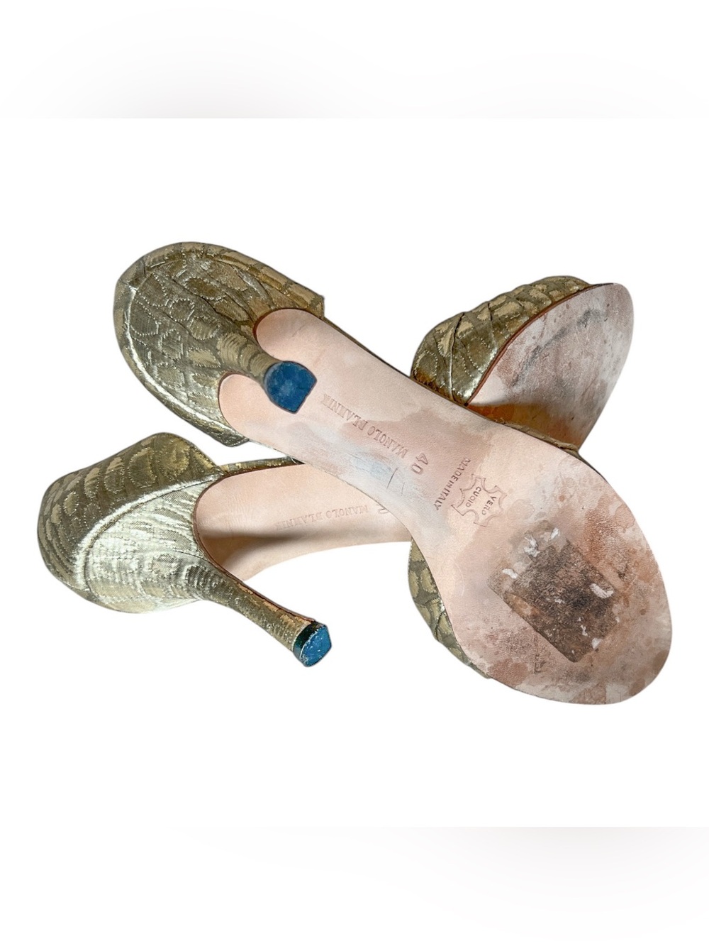 Manolo Blahnik Sedarby D'Orsay Heels - Picture 10 of 16